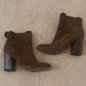 Dolce Vita Brown leather Ankle Boots